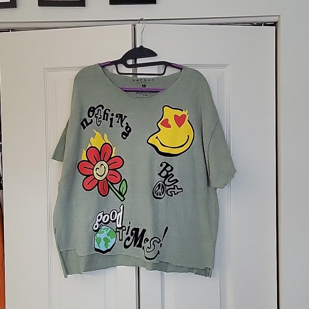 PacSun Olive Raw edges Graphic Tshirts - Picture 1 of 8